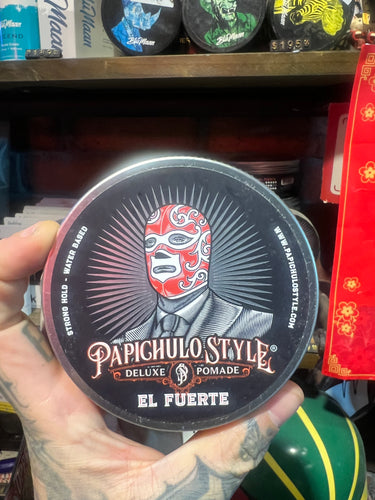 Papichulo style deluxe pomade